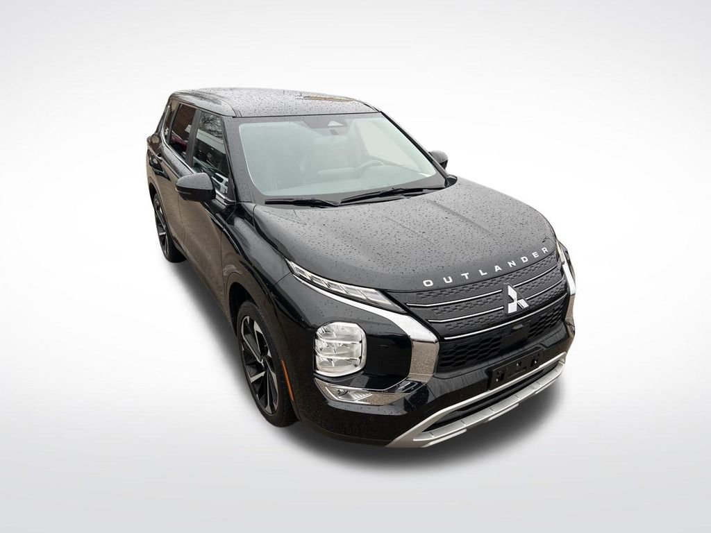 Used 2024 Mitsubishi Outlander SE image 39