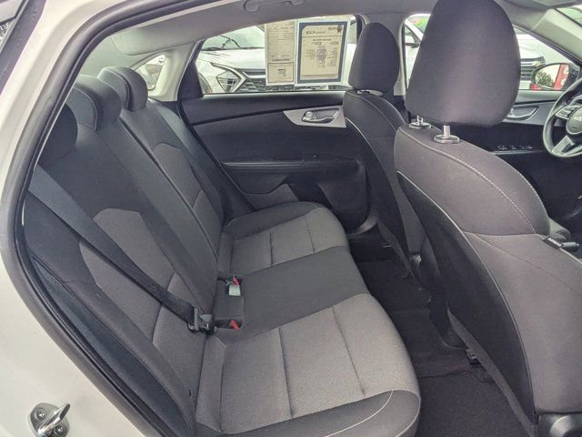 Used 2024 Kia Forte LXS w/ LXS Technology Package image 7
