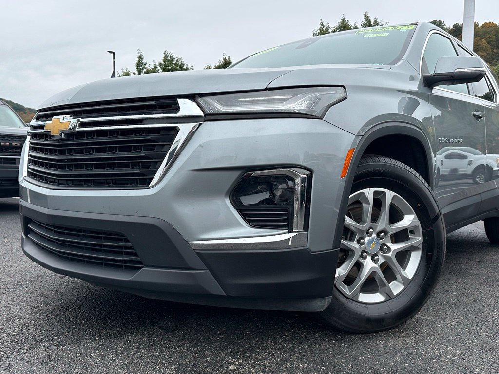 Used 2023 Chevrolet Traverse LS w/ Safety Package AWD/4WD image 33