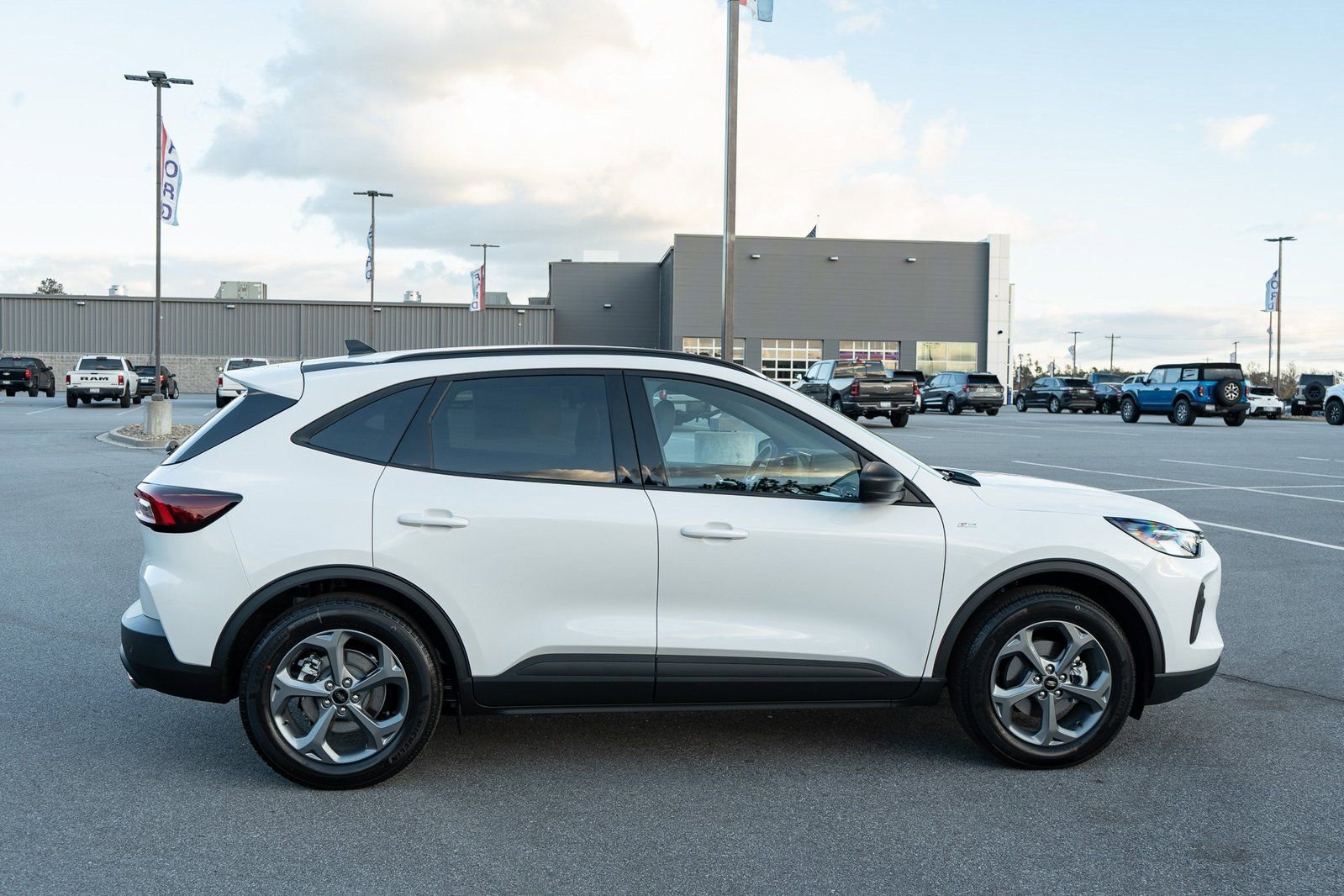 New 2026 Ford Escape ST-Line w/ Tech Pack #1 FWD image 11