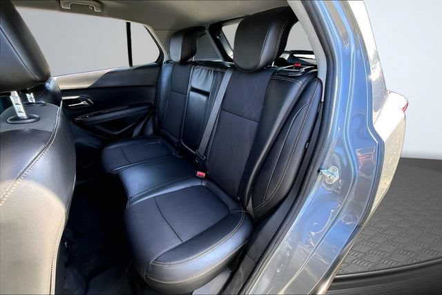Used 2019 Chevrolet Trax LT w/ LT Convenience Package AWD/4WD image 21