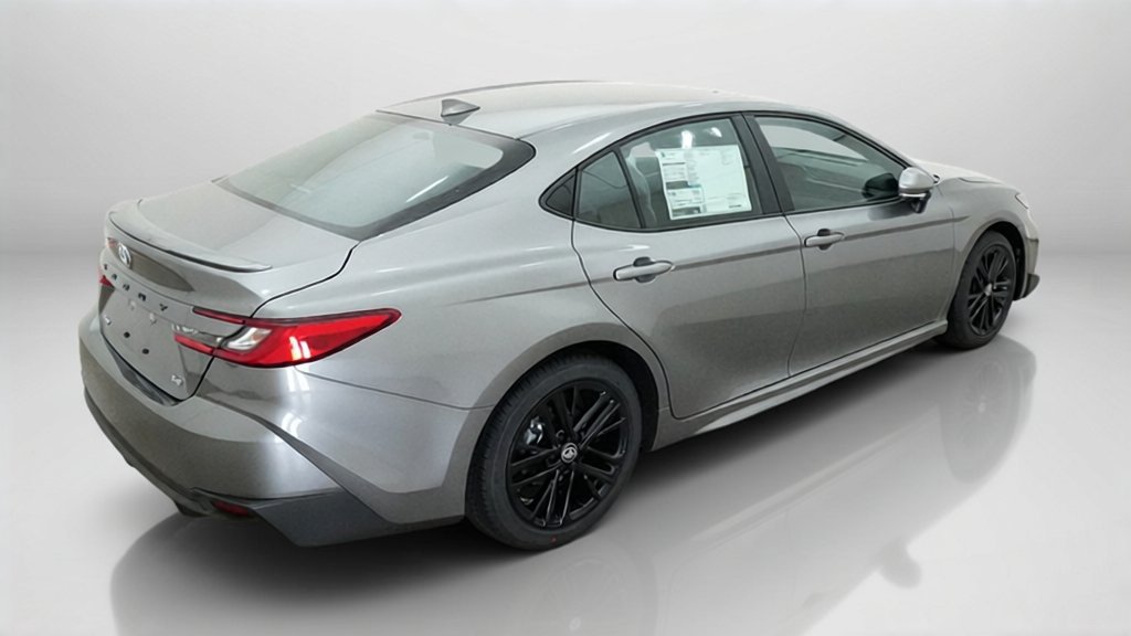 New 2026 Toyota Camry SE FWD image 9