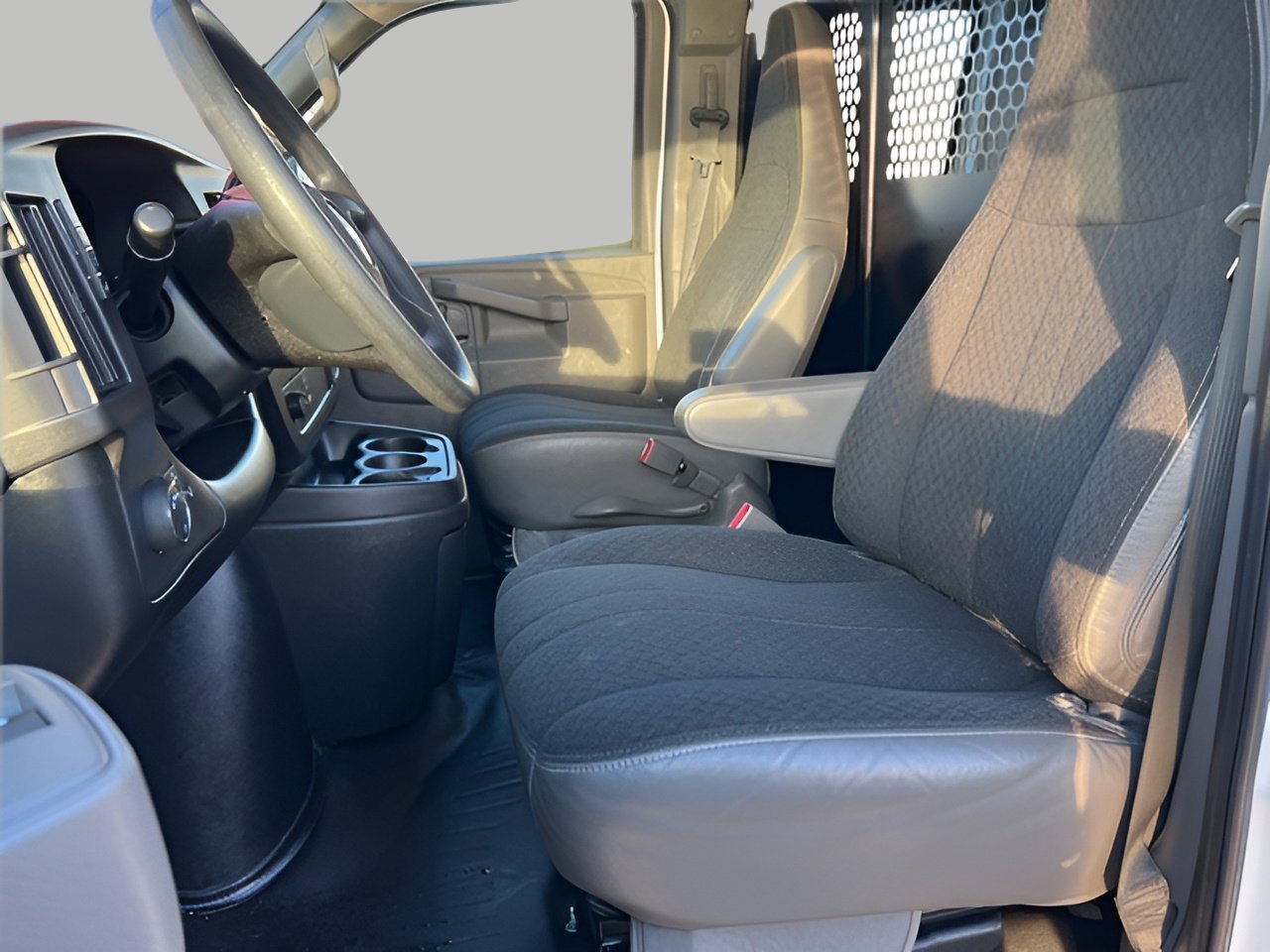 Used 2023 Chevrolet Express 2500 w/ Driver Convenience Package image 21