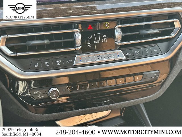 Used 2024 BMW X3 xDrive30i w/ Premium Package w/ZPA AWD/4WD image 34