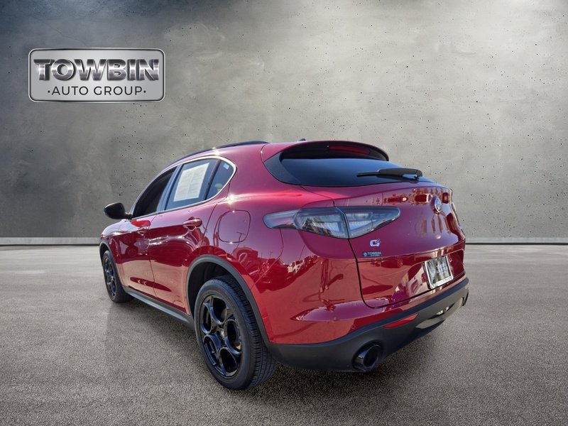 Used 2024 Alfa Romeo Stelvio Sprint AWD/4WD image 6