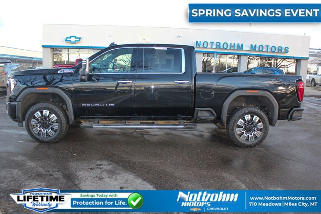 Used 2024 GMC Sierra 3500 Denali w/ Denali Reserve Package AWD/4WD image 3