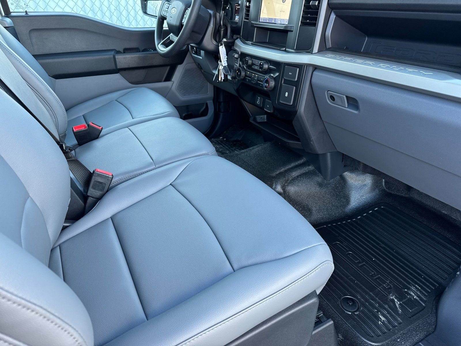 New 2026 Ford F250 XL w/ XL Chrome Package image 15