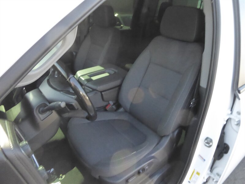 Used 2023 Chevrolet Silverado 2500 LT AWD/4WD image 19