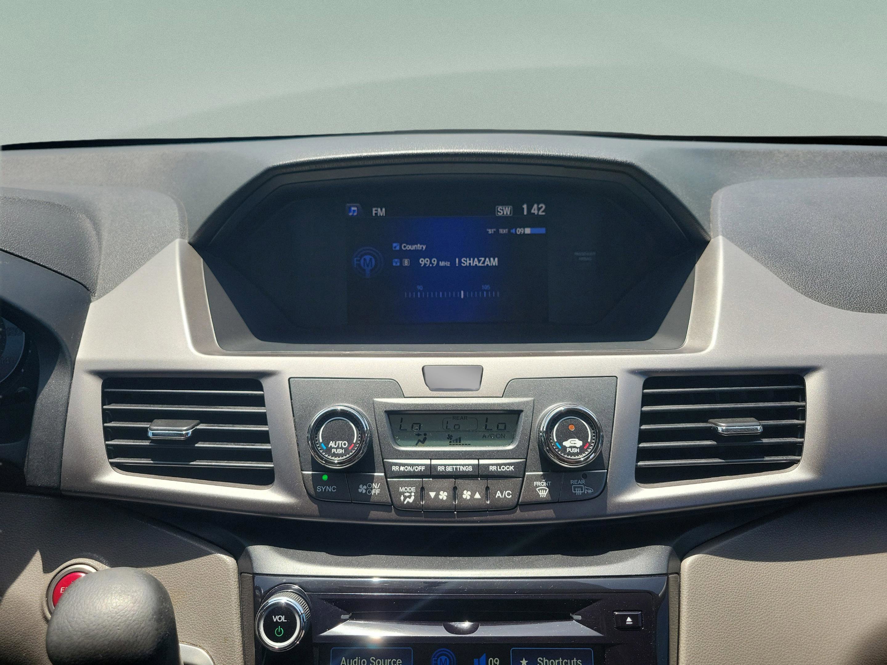 Used 2016 Honda Odyssey SE image 15