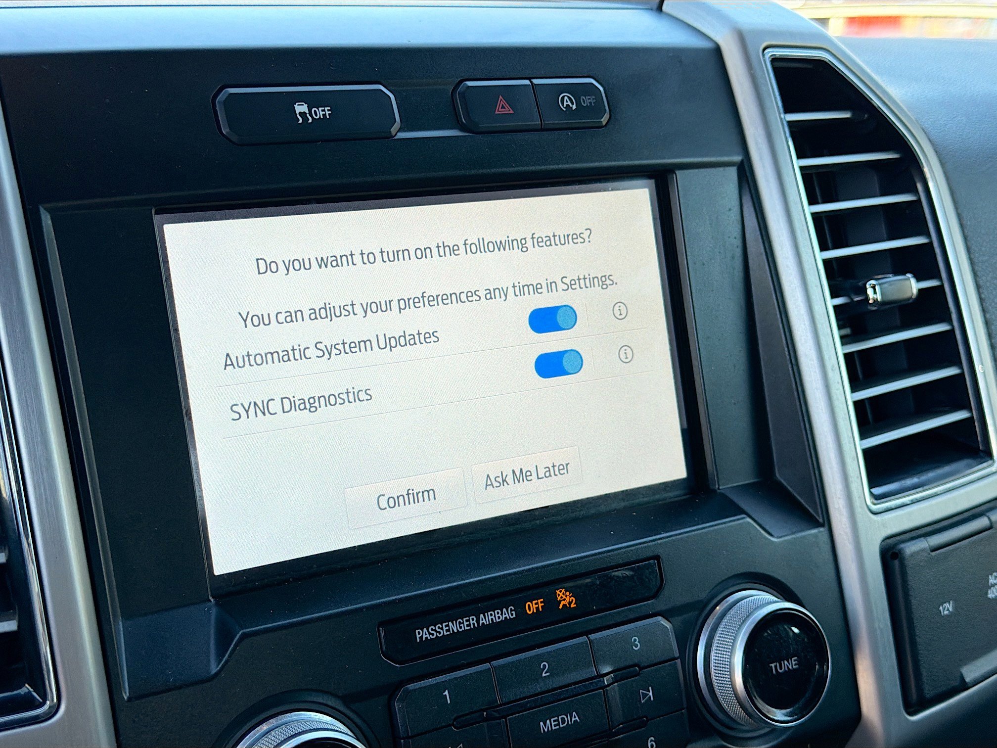 Used 2019 Ford F150 Platinum AWD/4WD image 29