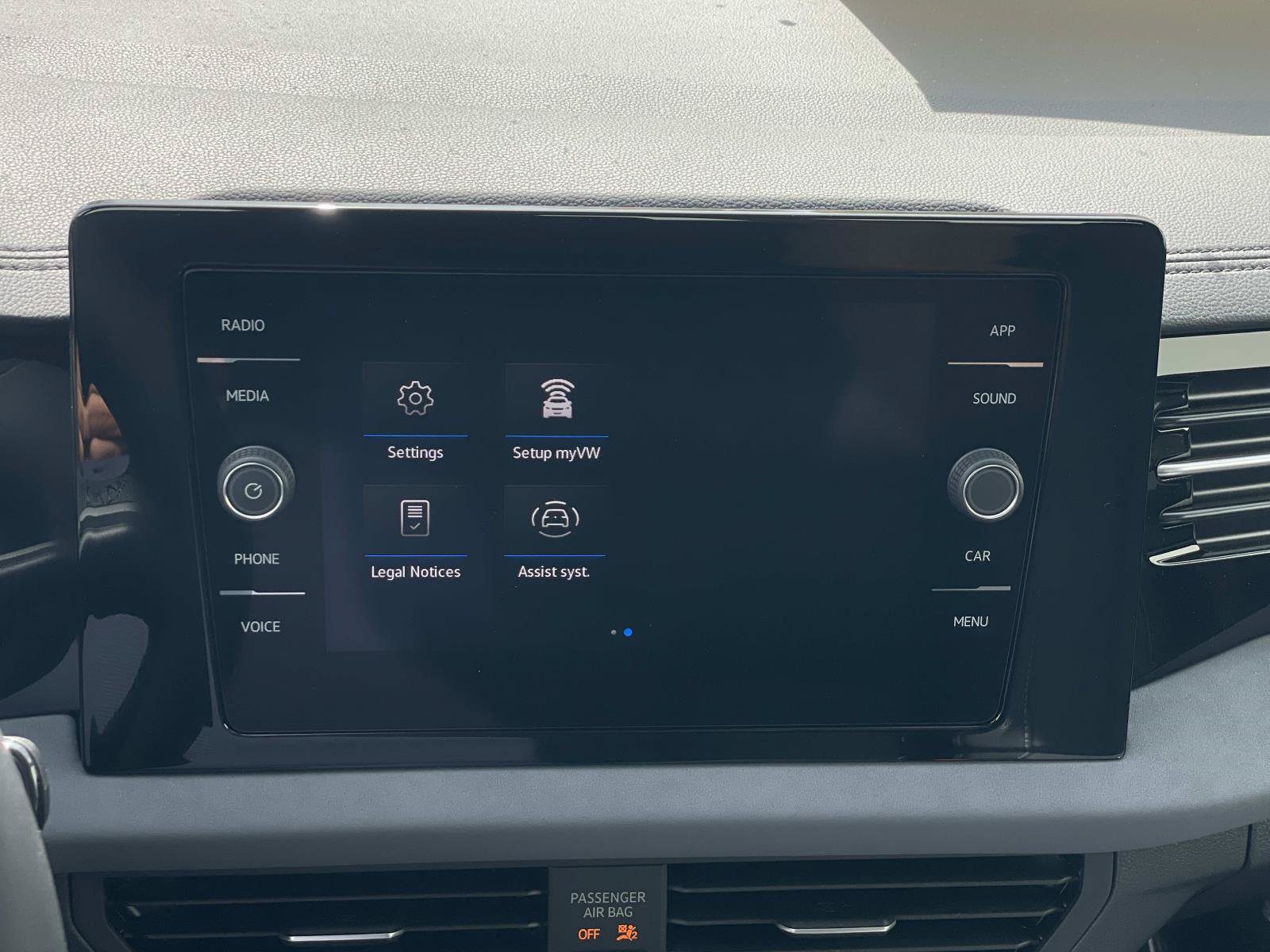 New 2026 Volkswagen Jetta SE FWD image 10