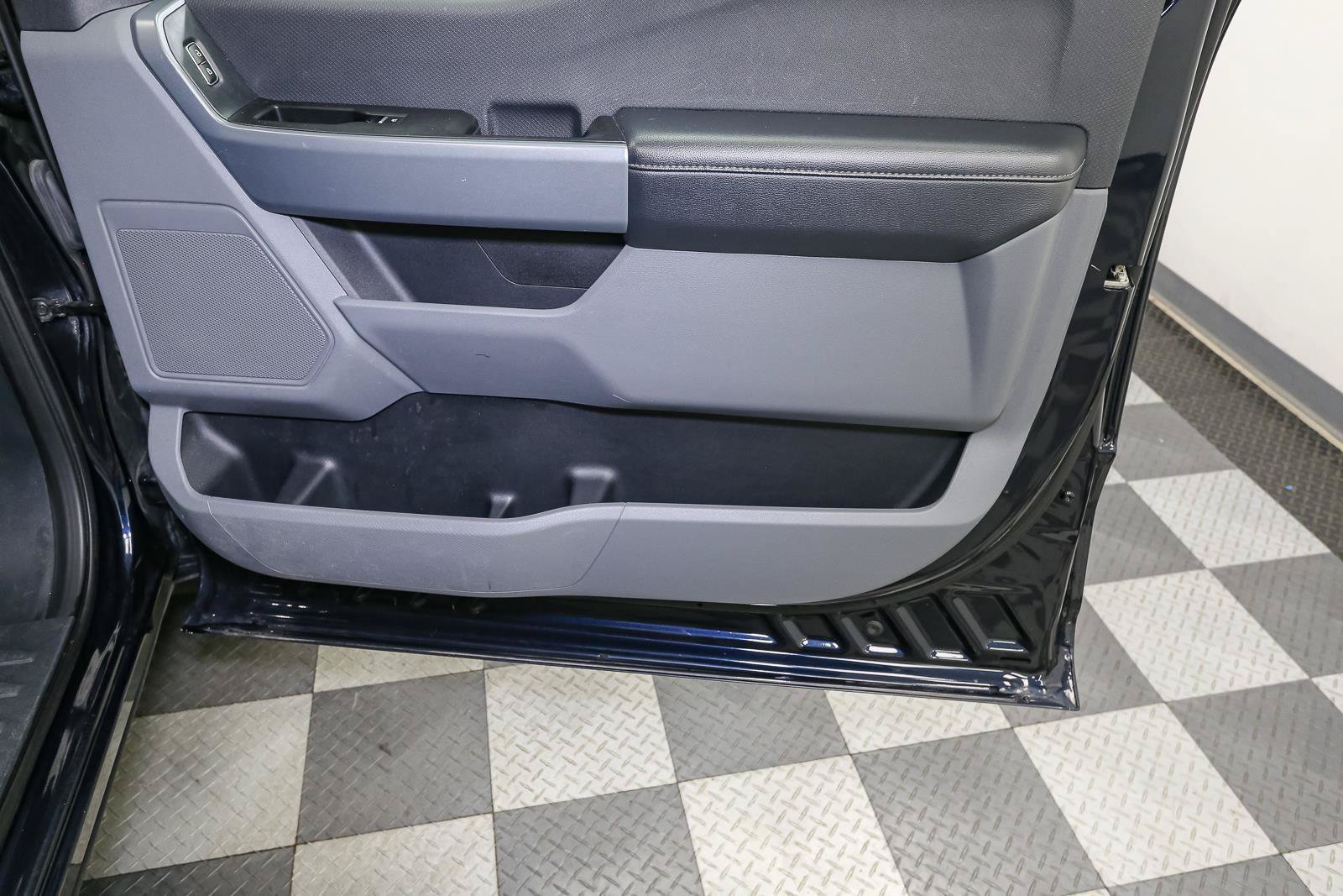 Used 2023 Ford F150 XLT AWD/4WD image 19