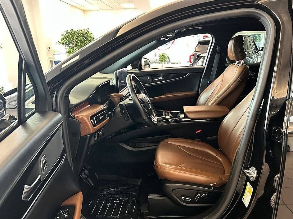 Used 2022 Lincoln Nautilus Reserve AWD/4WD image 10