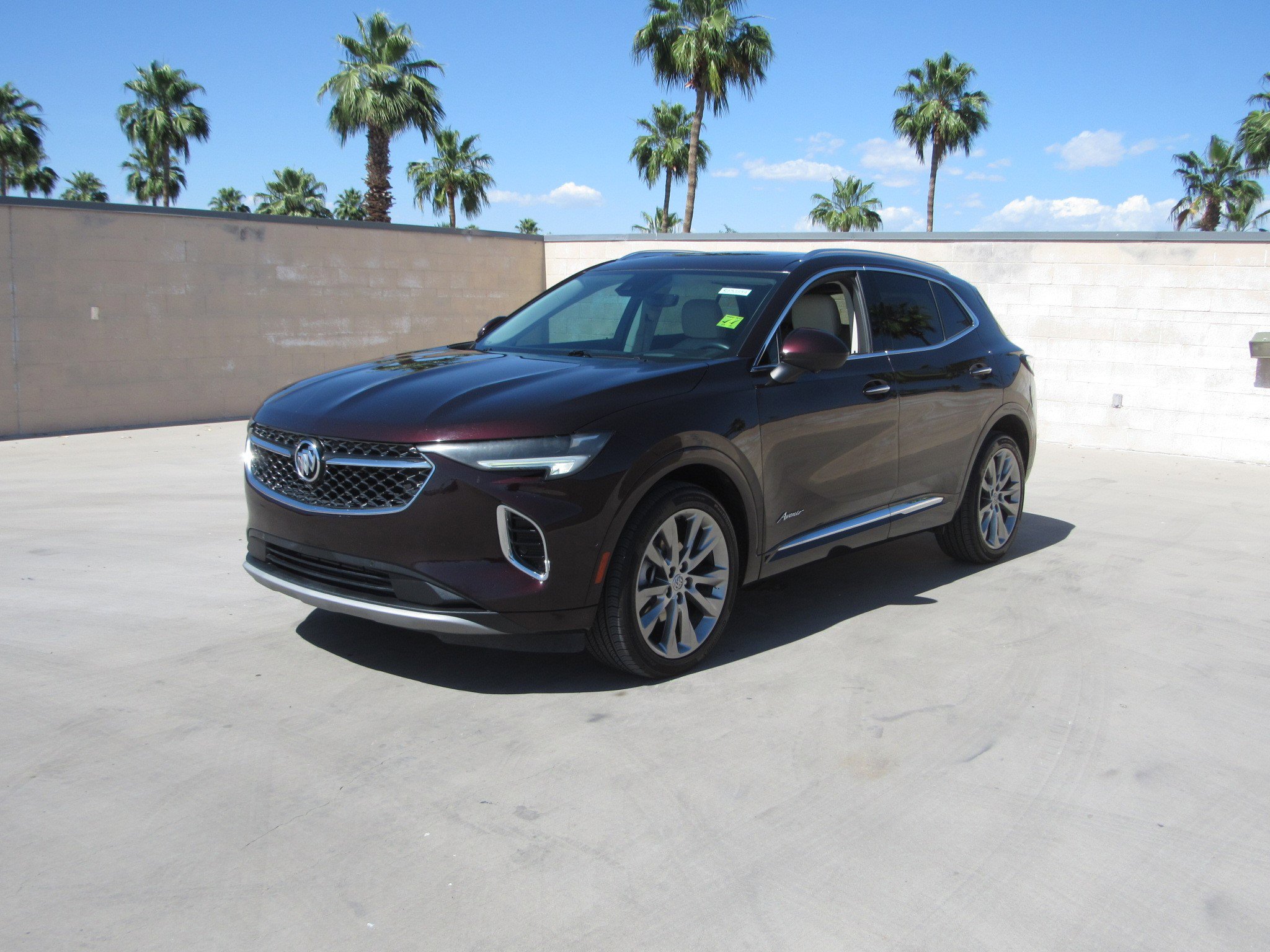 Used 2022 Buick Envision Avenir w/ Technology Package II image 1