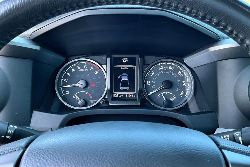 Used 2022 Toyota Tacoma TRD Off-Road w/ Technology Package image 15