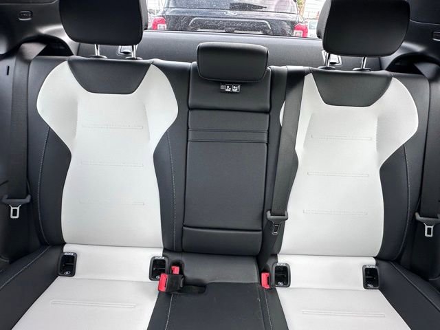 Used 2022 Mercedes-Benz A 220 4MATIC image 28