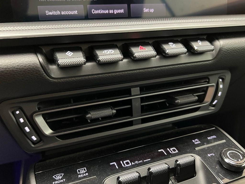 Used 2023 Porsche 911 Carrera image 12