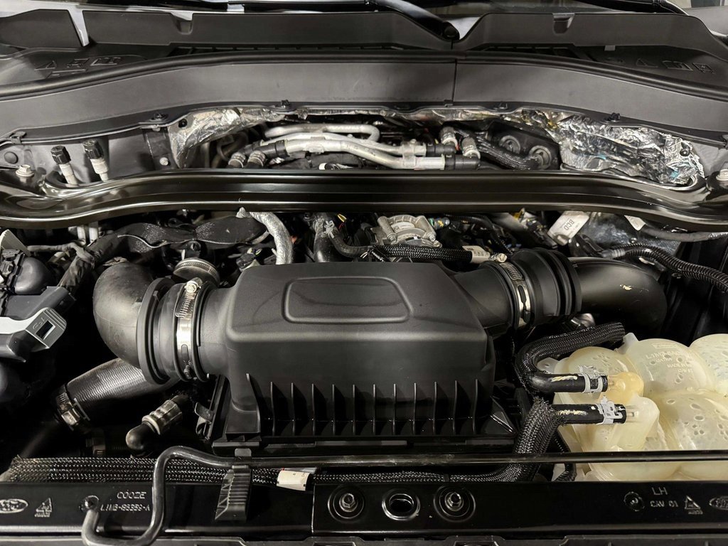 Used 2020 Ford Explorer ST image 30