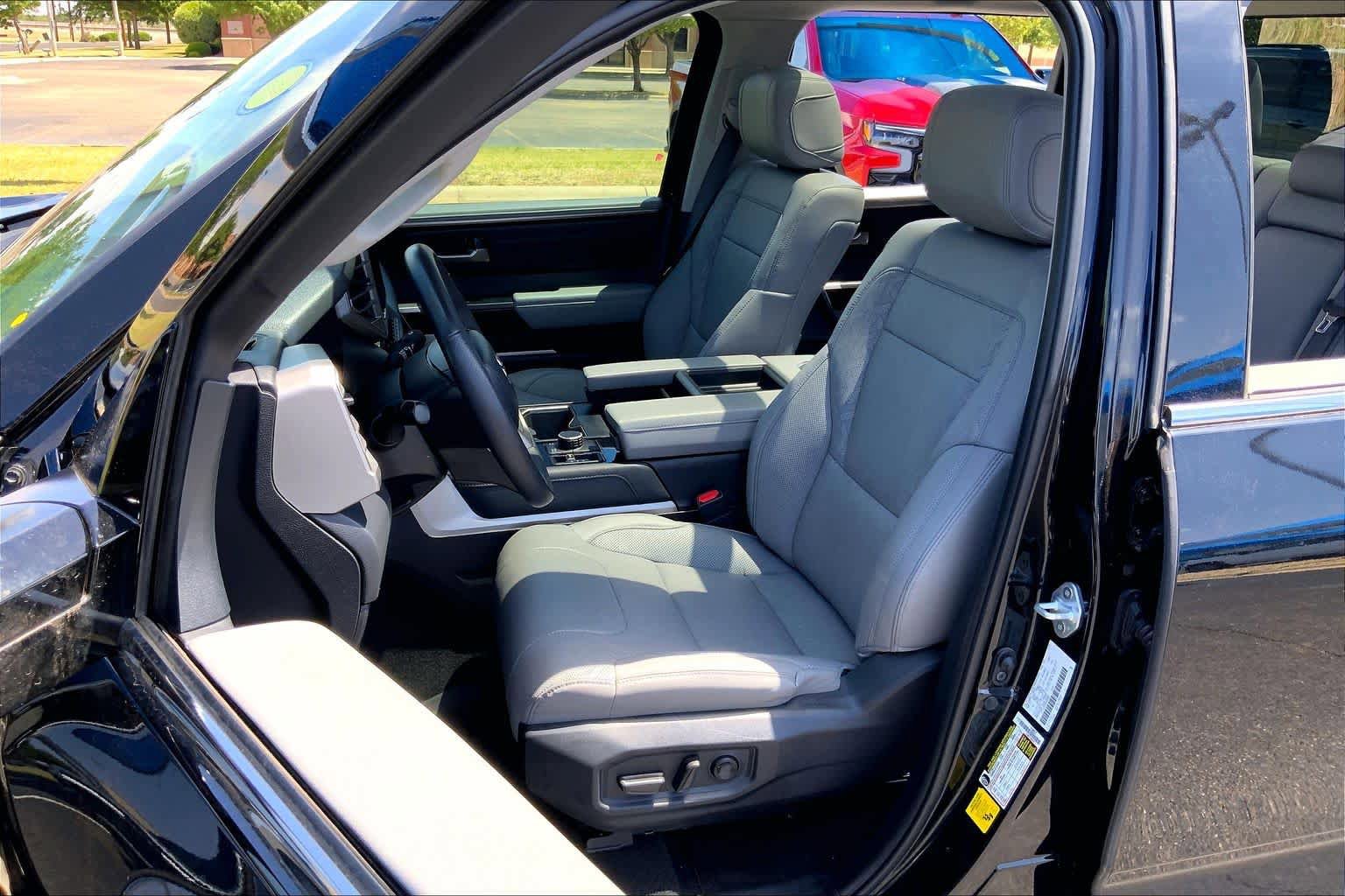 Used 2024 Toyota Tundra Limited w/ Power Package AWD/4WD image 8