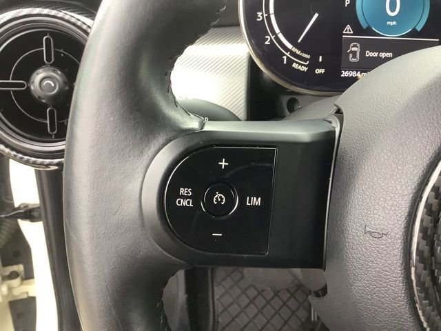 Used 2023 MINI Cooper 4-Door Hardtop image 28