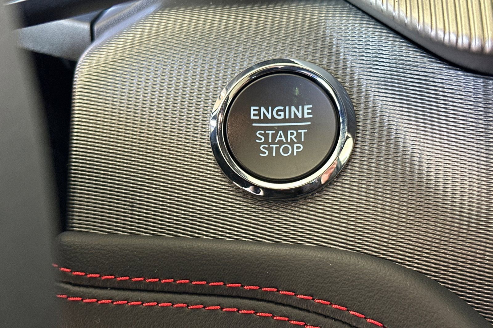 New 2026 Ford Explorer ST-Line w/ ST-Line Street Pack image 25