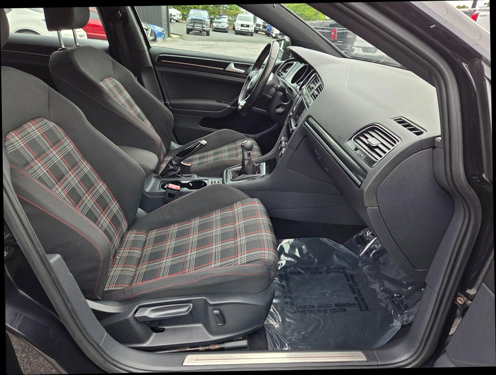 Used 2016 Volkswagen GTI S FWD image 27