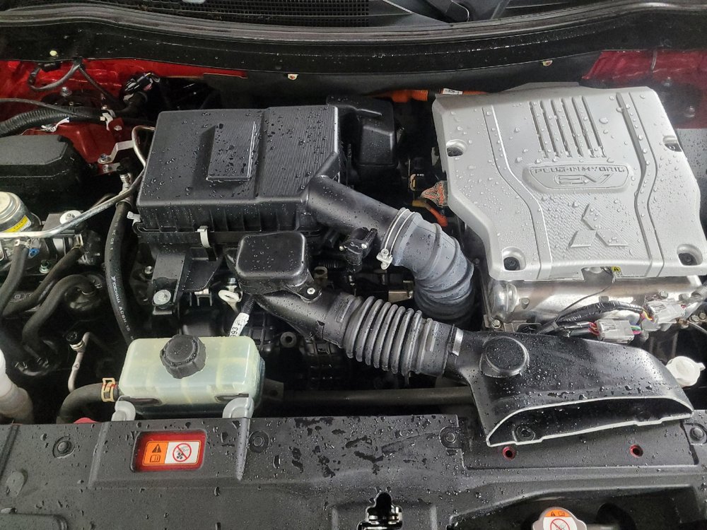 Used 2018 Mitsubishi Outlander SEL image 30