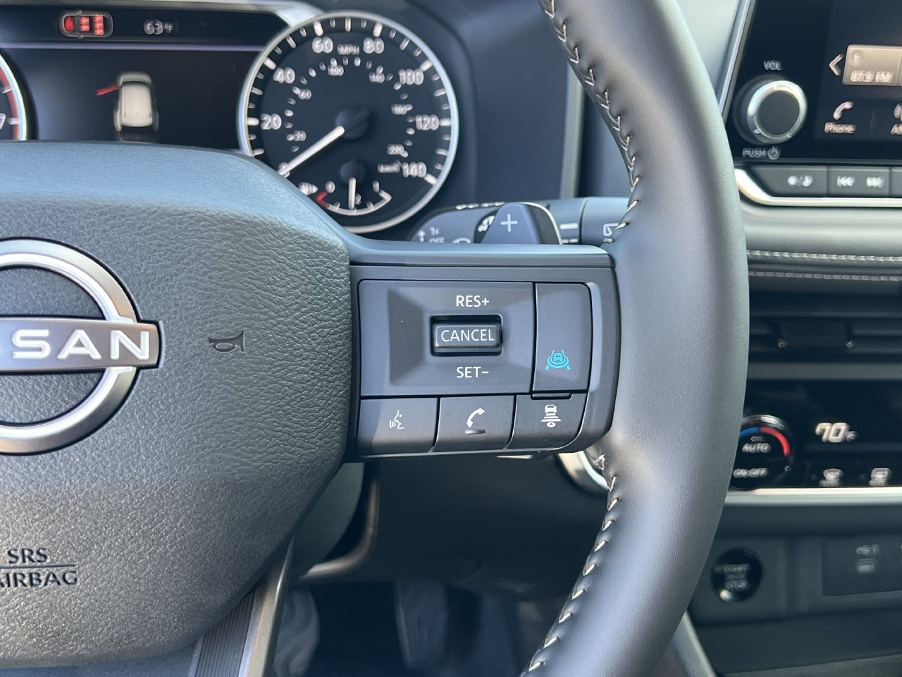 Used 2026 Nissan Rogue SV FWD image 12