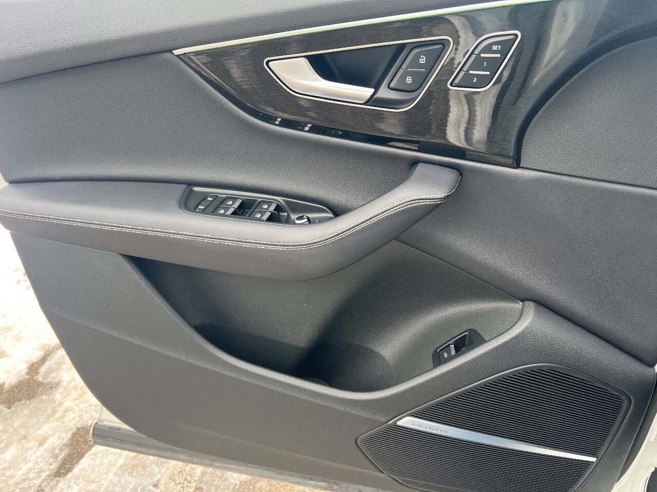 Used 2025 Audi Q7 3.0T Premium Plus image 19