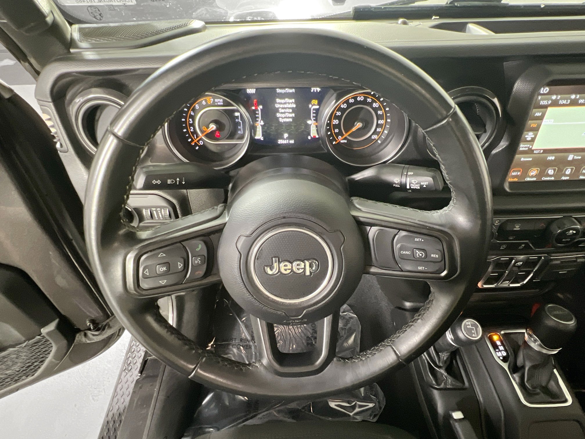 Used 2022 Jeep Gladiator Sport image 11