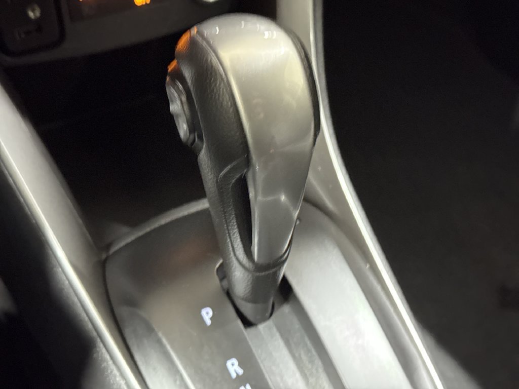 Used 2020 Chevrolet Trax LT FWD image 17