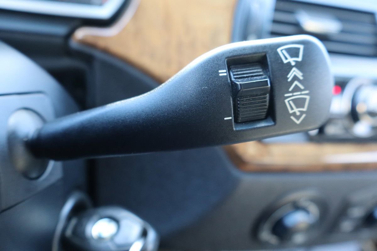 Used 2005 BMW Z4 3.0i image 26