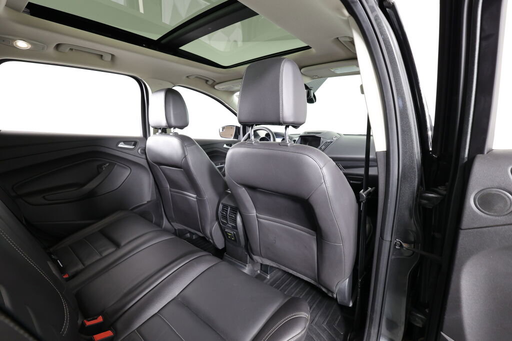 Used 2016 Ford Escape Titanium image 18