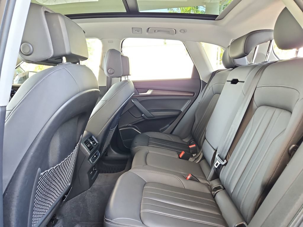Used 2021 Audi Q5 2.0T Premium Plus w/ Premium Plus Package AWD/4WD image 29