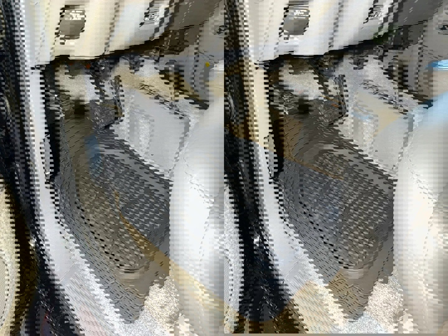 Used 1995 GMC Yukon SLE image 16