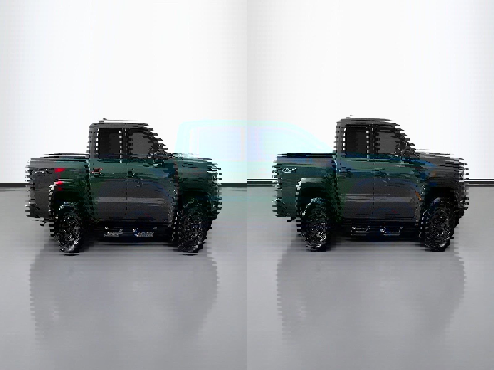 Used 2025 Nissan Frontier Pro-X image 8