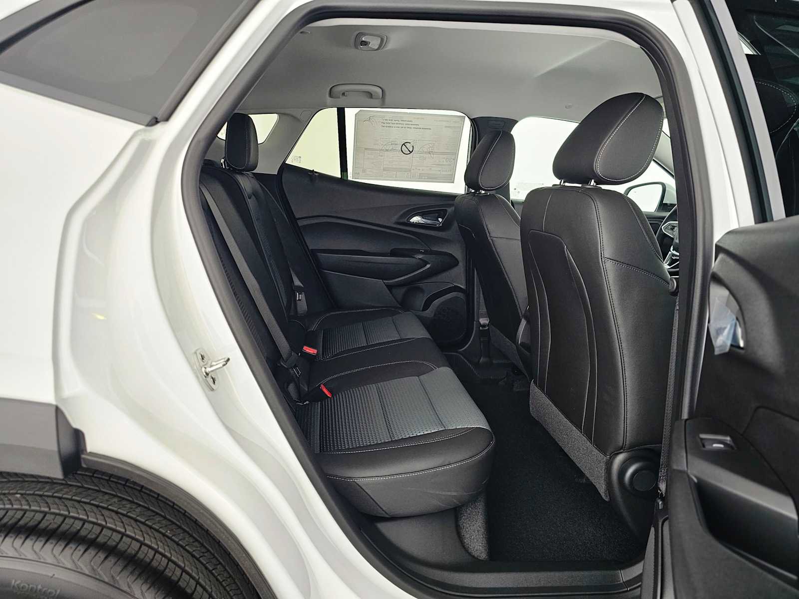 New 2026 Chevrolet Trax LT w/ Driver Confidence Package FWD image 12