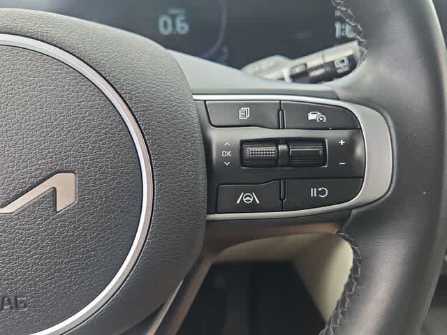 Used 2023 Kia Sportage EX FWD image 24