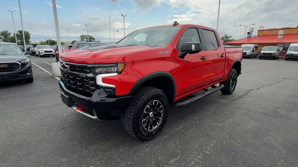 Used 2024 Chevrolet Silverado 1500 ZR2 w/ Technology Package AWD/4WD image 4