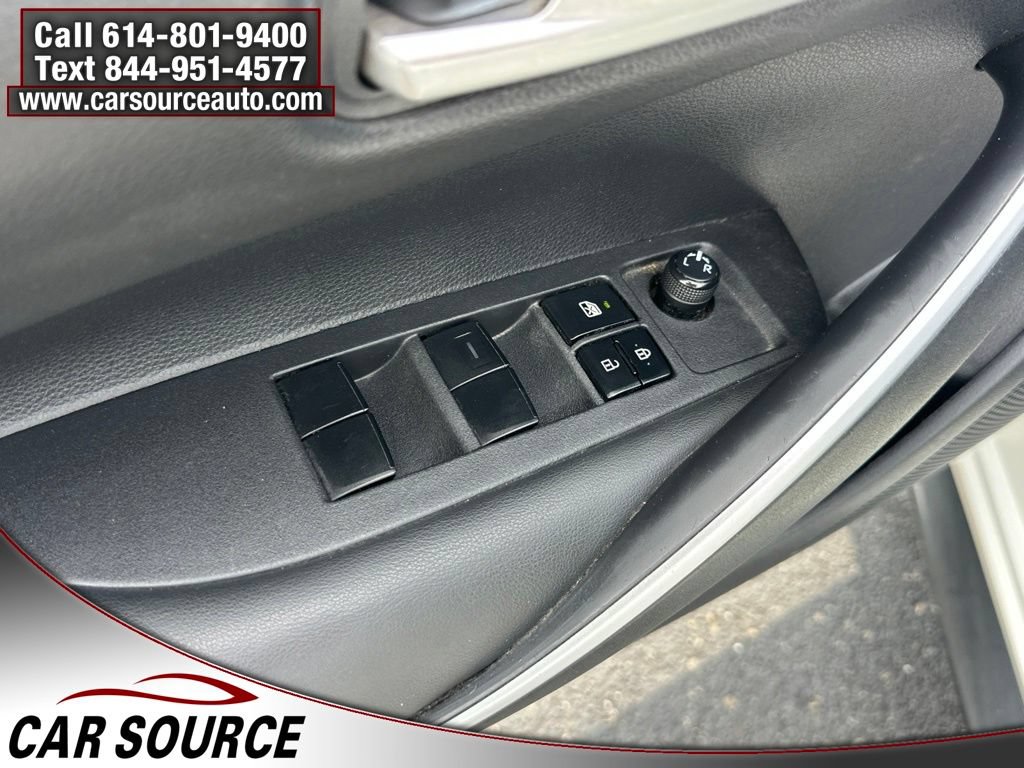 Used 2021 Toyota Corolla SE FWD image 14