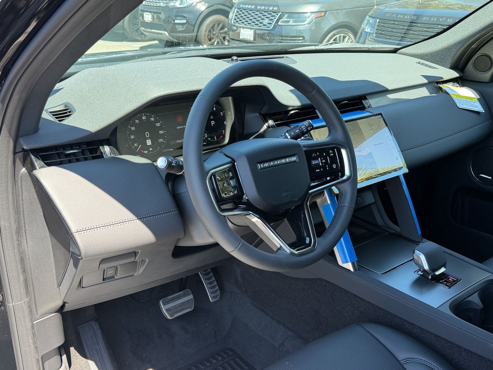 New 2026 Land Rover Discovery Sport Landmark AWD/4WD image 4