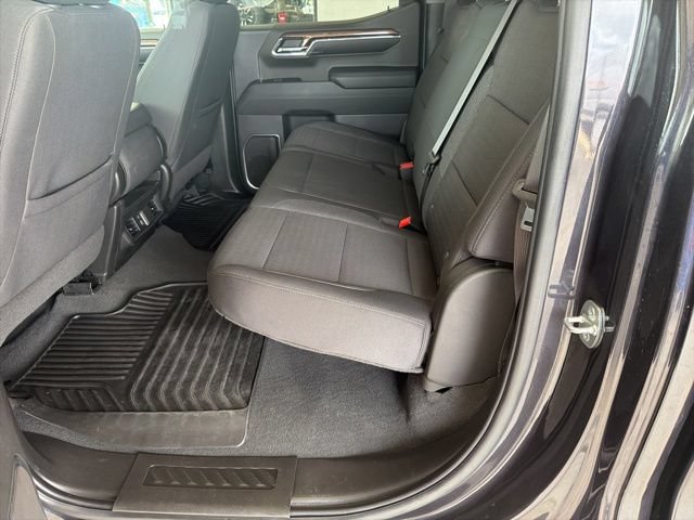 Used 2024 Chevrolet Silverado 1500 RST AWD/4WD image 9