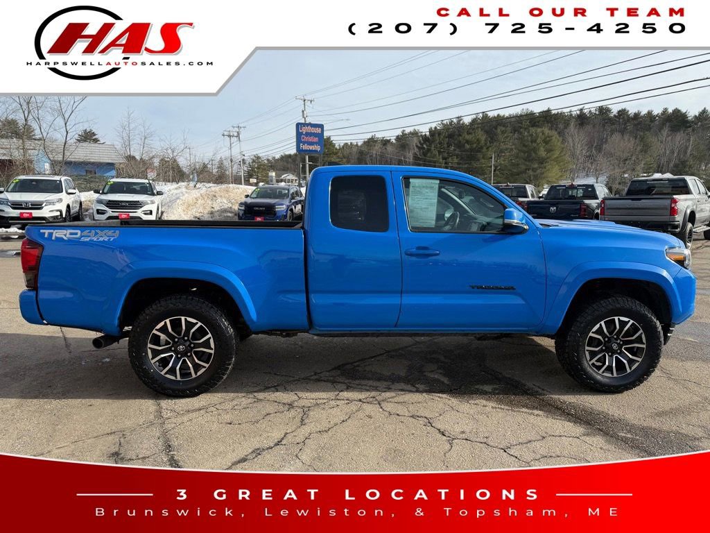 Used 2020 Toyota Tacoma TRD Sport image 7