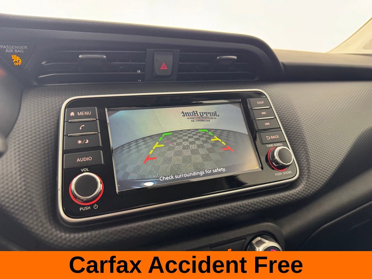 Used 2024 Nissan Kicks S FWD image 3