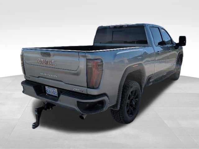 Used 2024 GMC Sierra 2500 AT4 w/ Technology Package AWD/4WD image 3