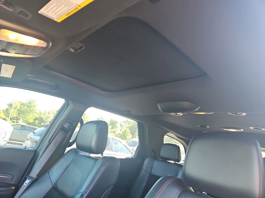 Used 2021 Dodge Durango R/T w/ Technology Group AWD/4WD image 17