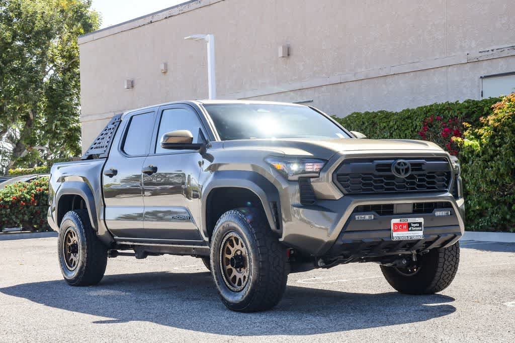 Used 2024 Toyota Tacoma TRD Off-Road w/ TRD Off Road Upgrade Package AWD/4WD image 3