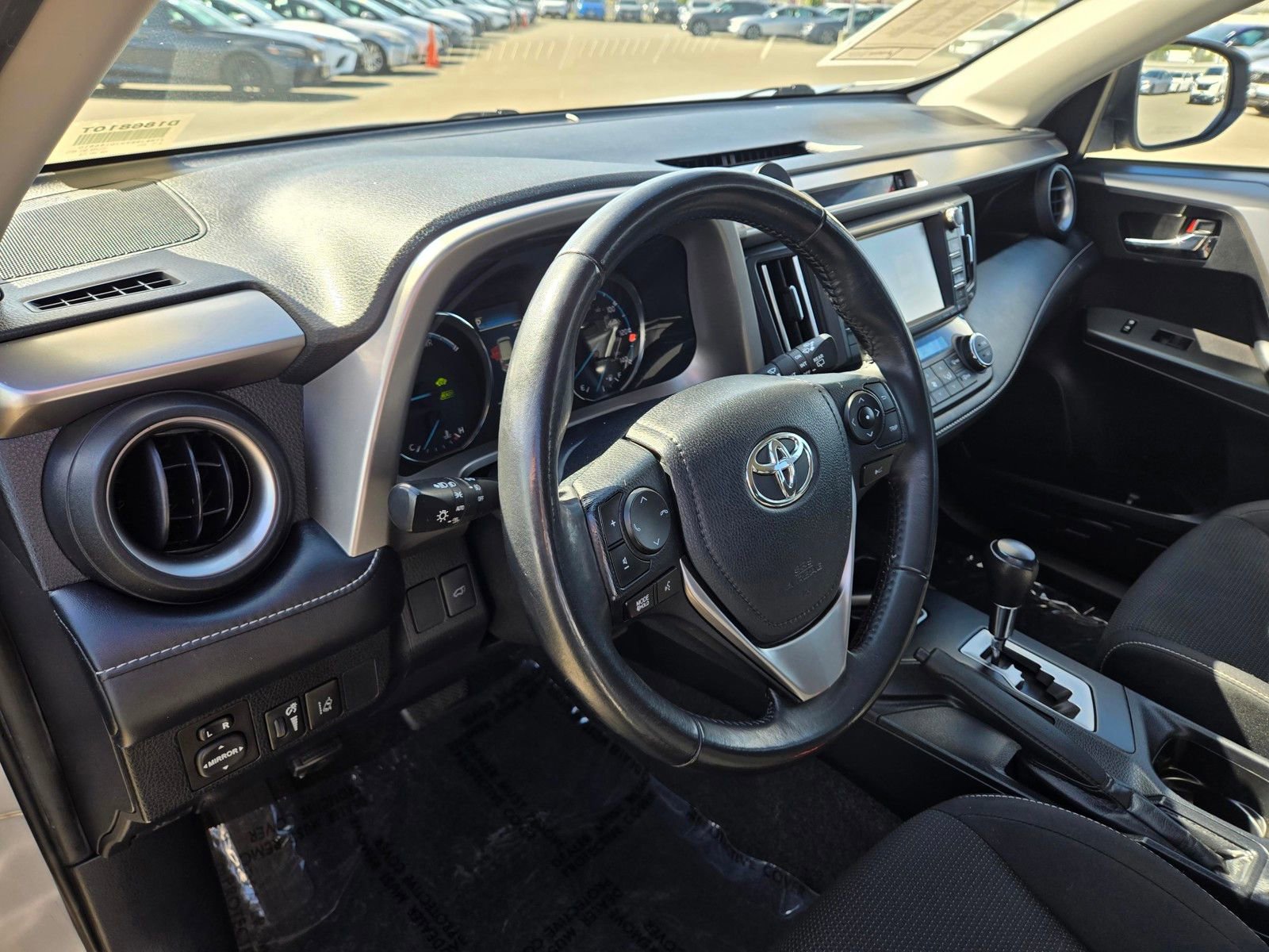 Used 2018 Toyota RAV4 XLE w/ Convenience Package AWD/4WD image 13