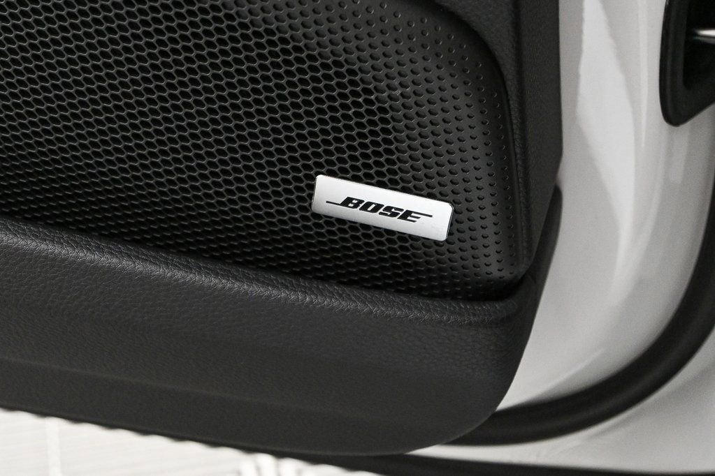 Used 2025 Porsche Panamera RWD image 7