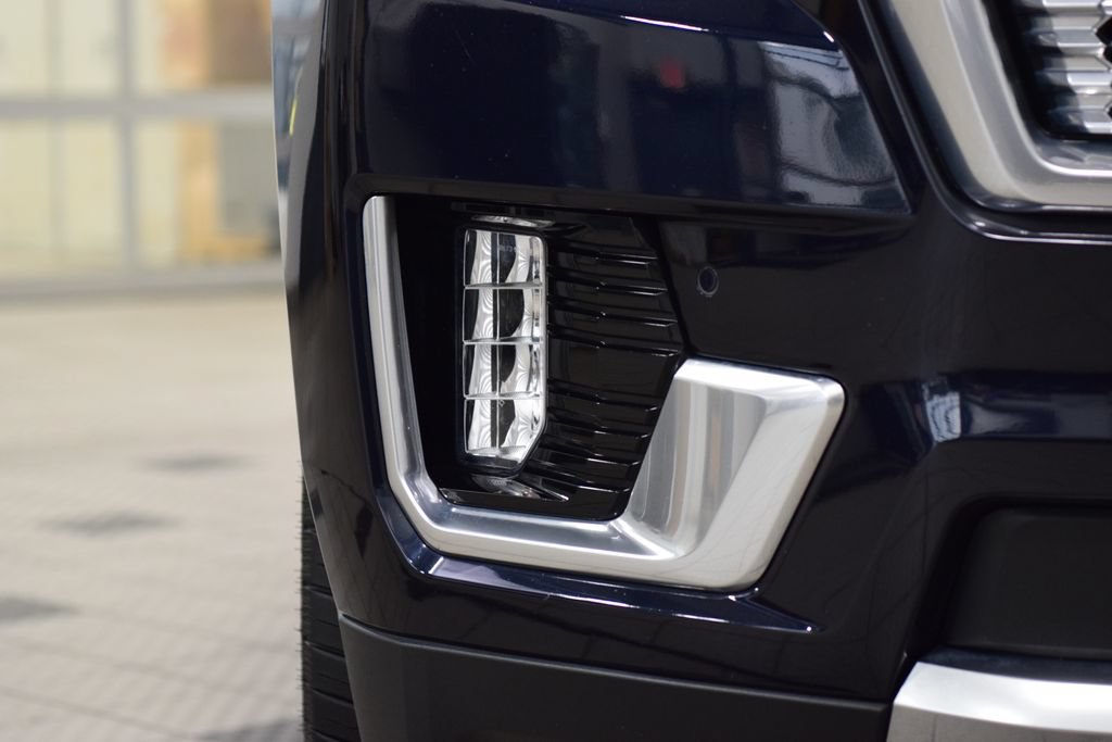 Used 2023 GMC Yukon XL Denali AWD/4WD image 14